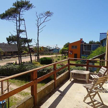 Casa Amarilla Con Jacuzzi Villa Punta Del Diablo Bagian luar foto