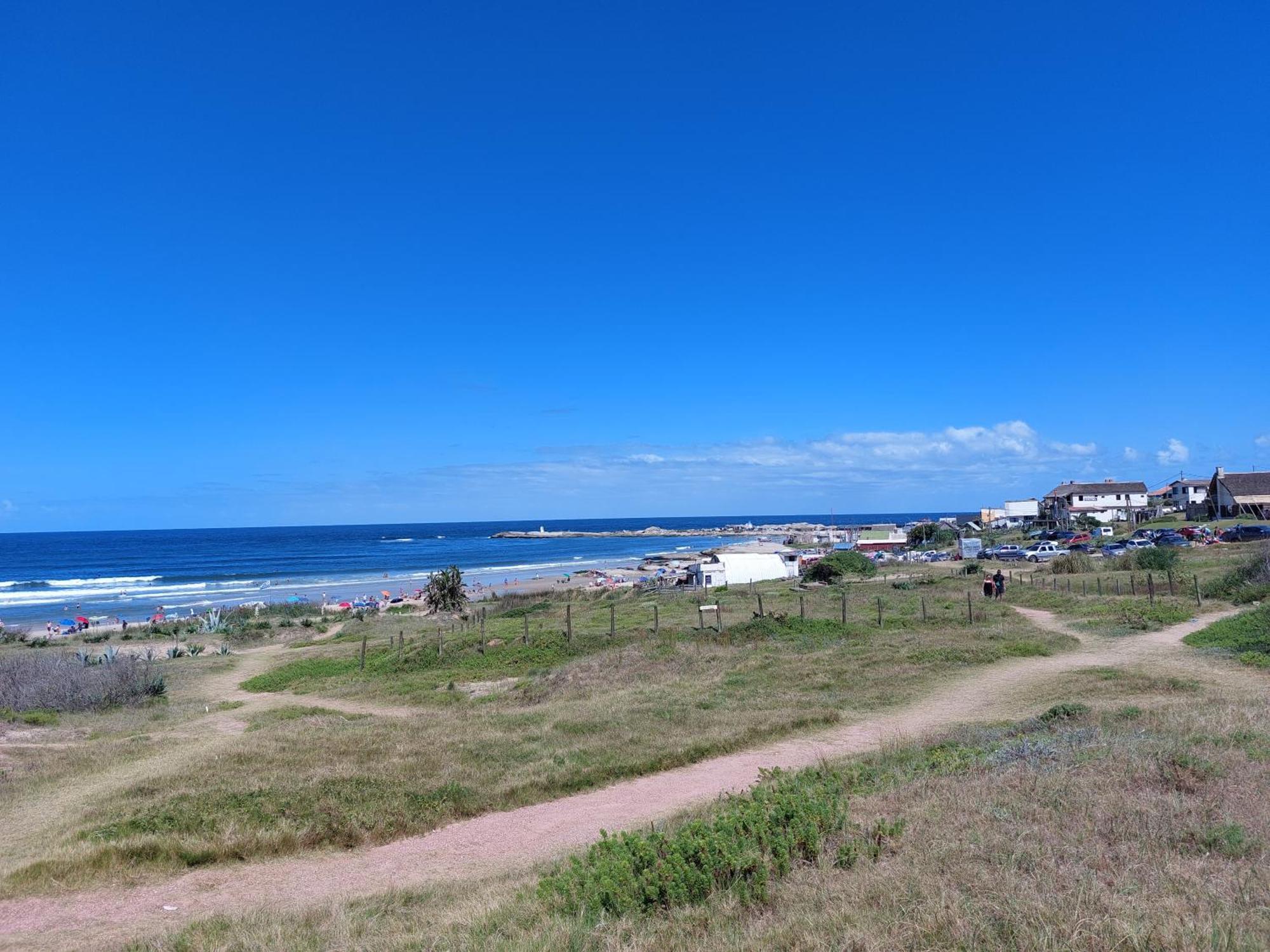 Casa Amarilla Con Jacuzzi Villa Punta Del Diablo Bagian luar foto